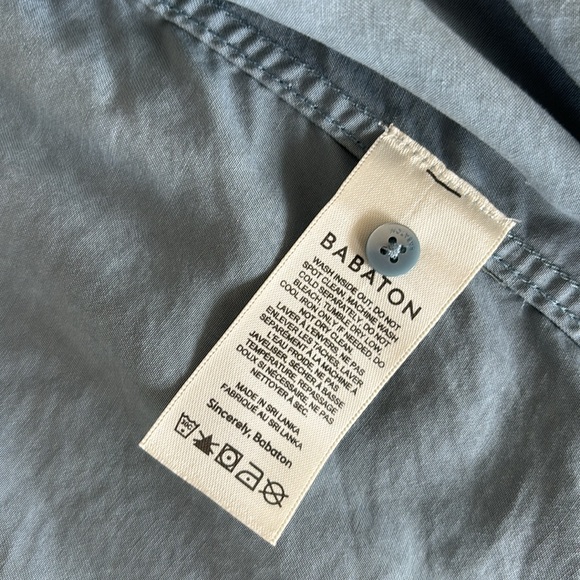 Cropped ARITZIA / Babaton Button Up - Picture 6 of 7